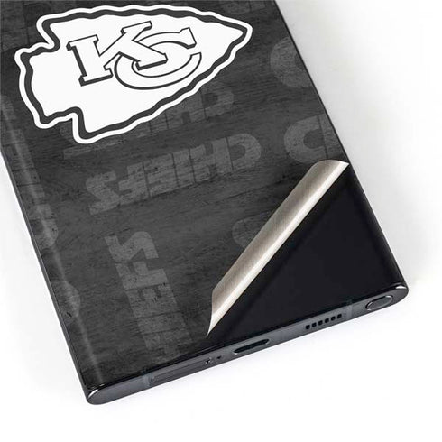 NFL Kansas City Chiefs Black & White Galaxy S22 Ultra Skin