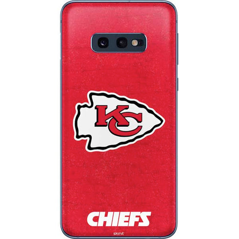 NFL Kansas City Chiefs Distressed Galaxy S10e Skin