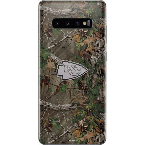 NFL Kansas City Chiefs Realtree Xtra Green Camo Galaxy S10 Plus Skin