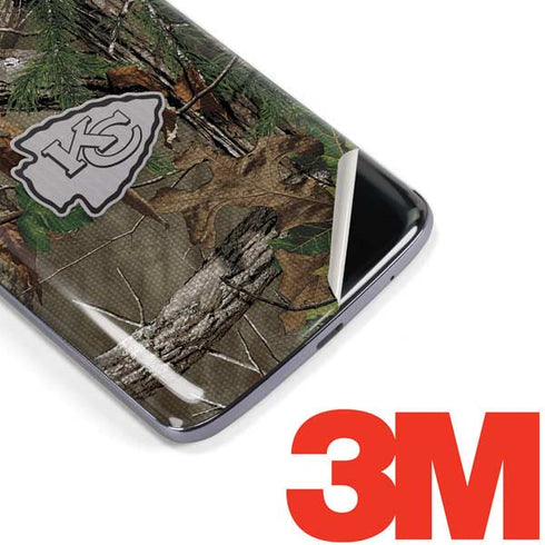 NFL Kansas City Chiefs Realtree Xtra Green Camo Moto E5 Plus Skin