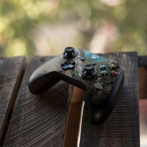 NFL Kansas City Chiefs Realtree Xtra Green Camo Xbox One Controller Skin