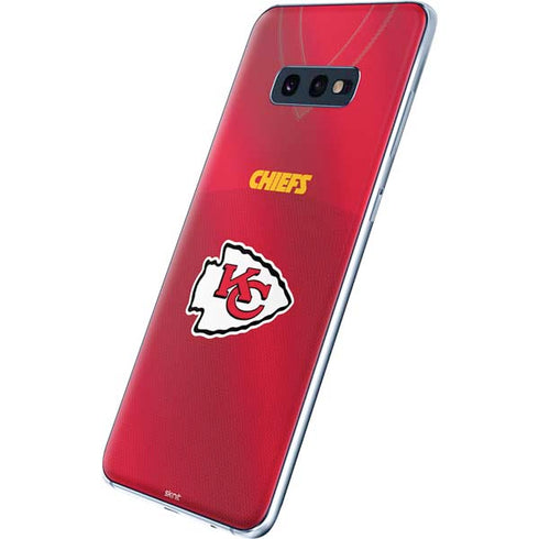 NFL Kansas City Chiefs Team Jersey Galaxy S10e Skin