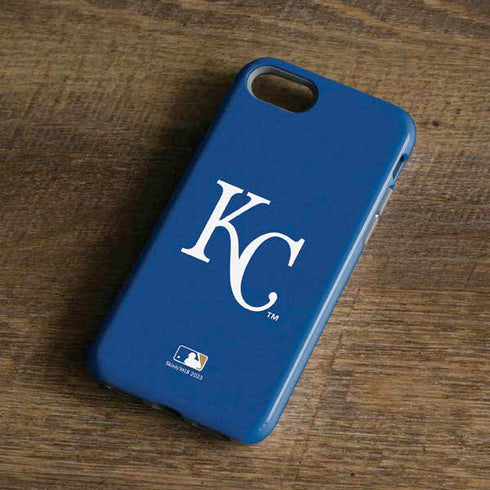 MLB Kansas City Royals - Solid Distressed iPhone 7 Pro Case