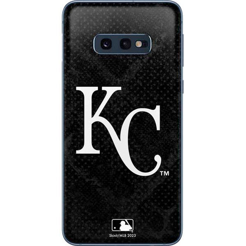 MLB Kansas City Royals Dark Wash Galaxy S10e Skin