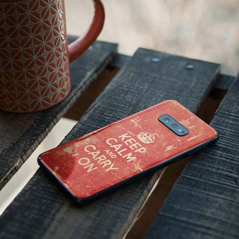 Keep Calm and Carry On Distressed Galaxy S10e Skin