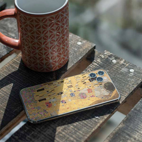 Gustav Klimt The Kiss iPhone 11 Pro Max Skin