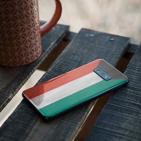 Kuwait Flag Distressed Galaxy S10e Skin