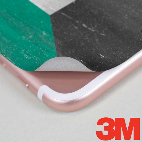 Kuwait Flag Distressed iPhone 7 Plus Skin