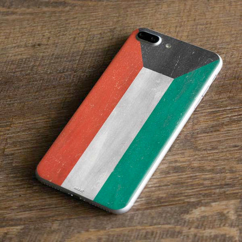 Kuwait Flag Distressed iPhone 7 Plus Skin