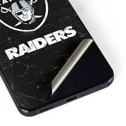 NFL Las Vegas Raiders Distressed Galaxy S22 Skin