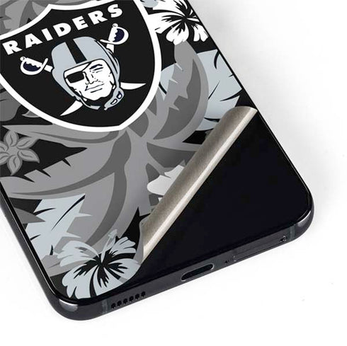 NFL Las Vegas Raiders Tropical Print Galaxy S22 Plus Skin