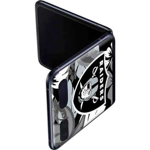 NFL Las Vegas Raiders Tropical Print Galaxy Z Flip Skin