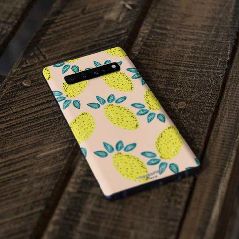 Bouffants and Broken Hearts Lemon Party Galaxy S10 Plus Skin