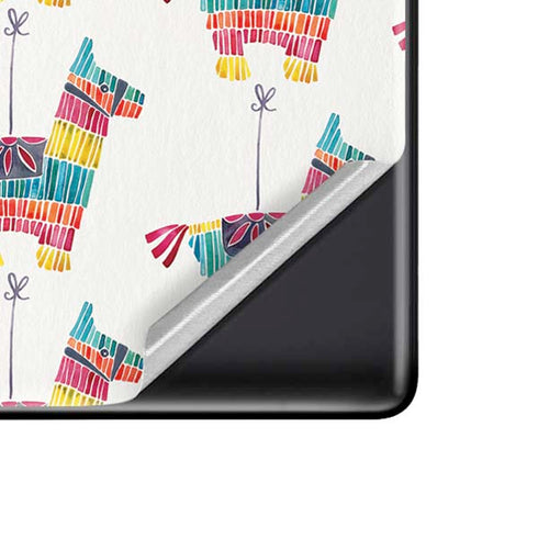 Cat Coq Llama Pinata Google Pixel 6 Skin