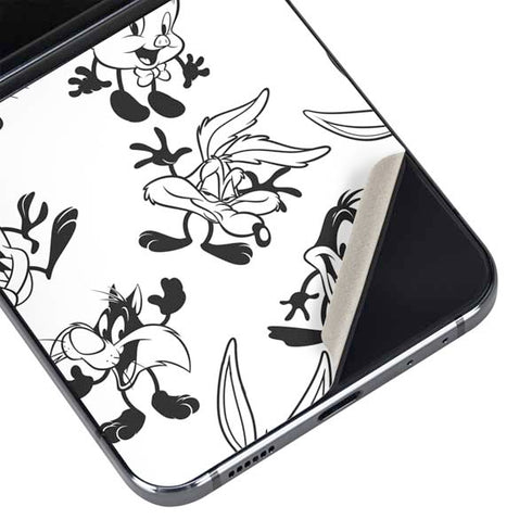 Looney Tunes Big Head Pattern Galaxy Z Flip5 5G Skin
