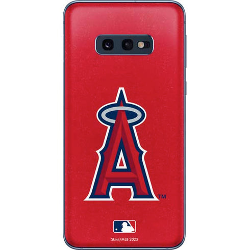 MLB Los Angeles Angels - Solid Distressed Galaxy S10e Skin