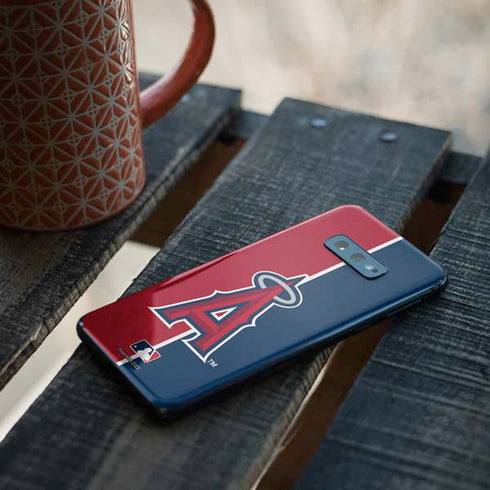 MLB Los Angeles Angels Split Galaxy S10e Skin