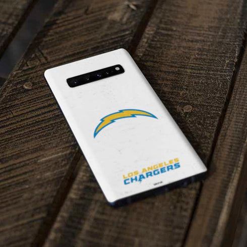 NFL Los Angeles Chargers Distressed Galaxy S10 Skin