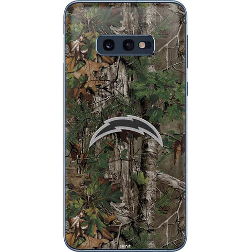 NFL Los Angeles Chargers Realtree Xtra Green Camo Galaxy S10e Skin