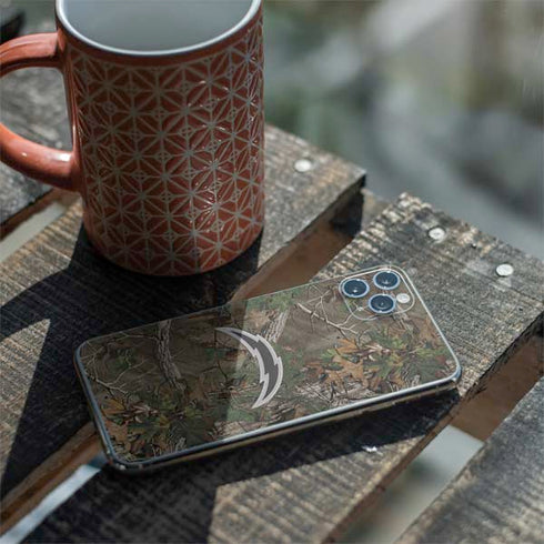 NFL Los Angeles Chargers Realtree Xtra Green Camo iPhone 11 Pro Max Skin