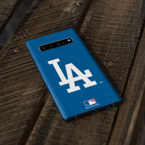 MLB Los Angeles Dodgers - Solid Distressed Galaxy S10 Skin