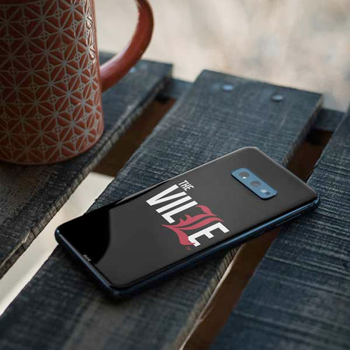 University of Louisville Black Background Galaxy S10e Skin