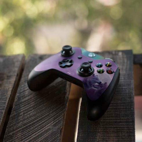 Vincent Hie Loving Wolves Xbox One Controller Skin