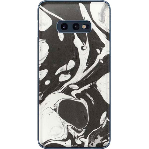 Marbleized Black Galaxy S10e Skin