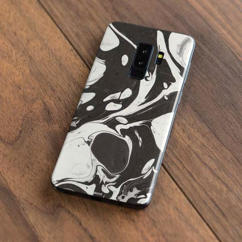 Marbleized Black Galaxy S9 Plus Skin