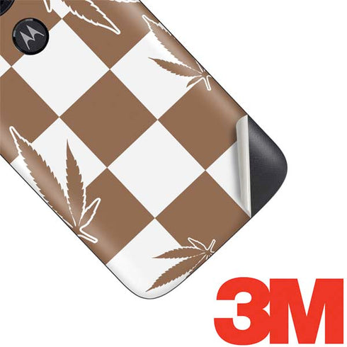 Marijuana Brown Checkered Moto E5 Play Skin