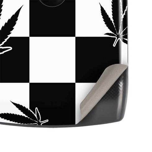 Marijuana Checkered Motorola RAZR Skin