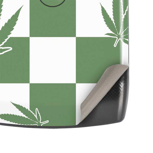 Marijuana Green Checkered Motorola RAZR Skin