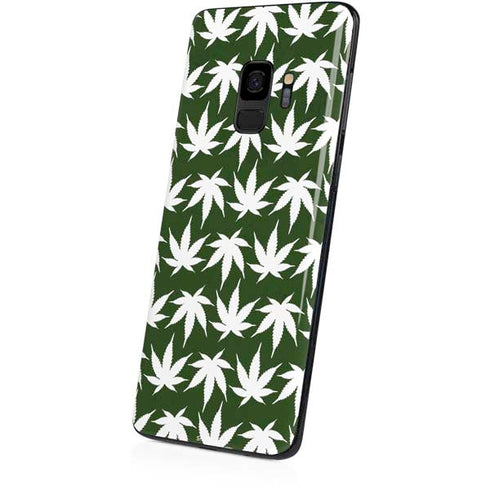 Marijuana Leaf White Pattern Galaxy S9 Skin