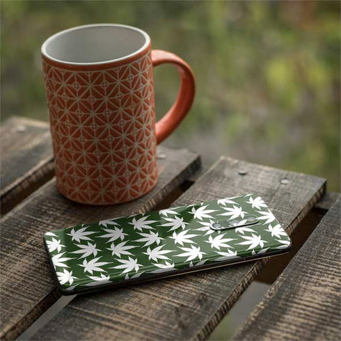Marijuana Leaf White Pattern OnePlus 7 Pro Skin