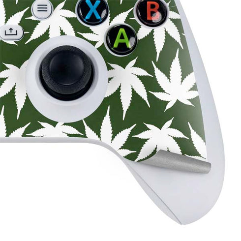Marijuana Leaf White Pattern Xbox Series S Skins