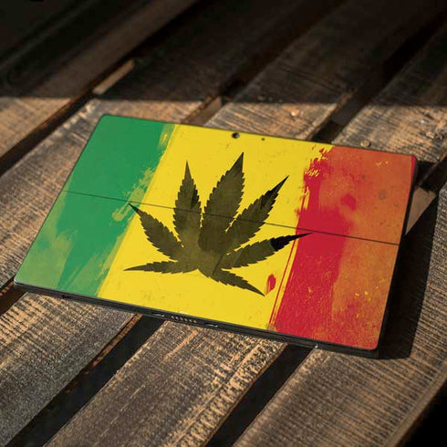 Marijuana Rasta Distressed Surface Pro 7 Skin