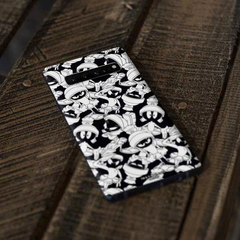 Looney Tunes Marvin Super Sized Pattern Galaxy S10 Plus Skin
