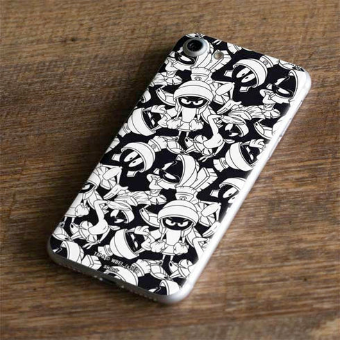 Looney Tunes Marvin Super Sized Pattern iPhone 8 Skin