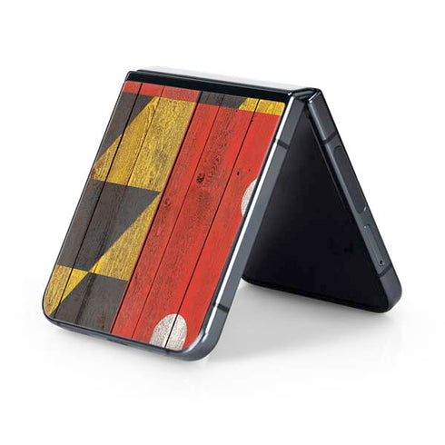 Maryland Flag Dark Wood Galaxy Z Flip5 5G Skin