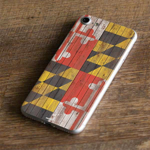 Maryland Flag Dark Wood iPhone 7 Skin