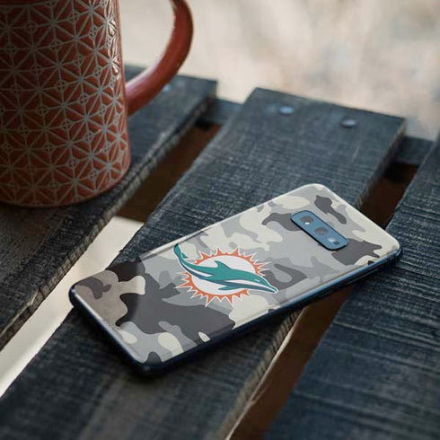 NFL Miami Dolphins Camo Galaxy S10e Skin