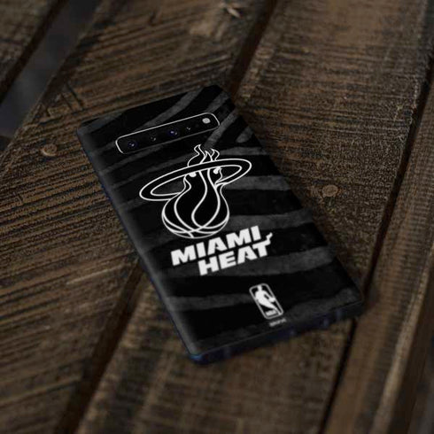 NBA Miami Heat Black Animal Print Galaxy S10 Plus Skin