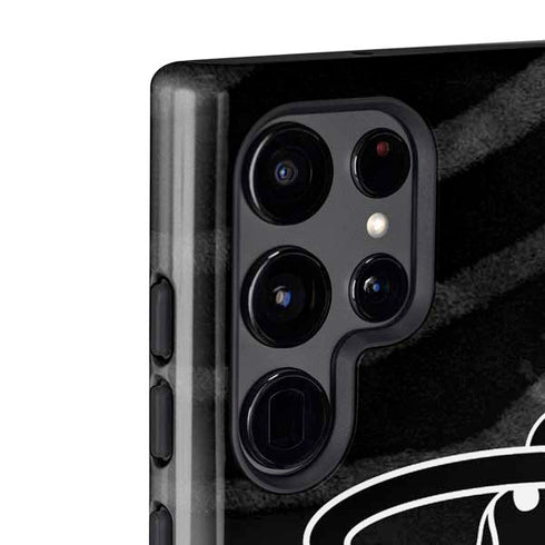 NBA Miami Heat Black Animal Print Galaxy S22 Ultra Pro Case