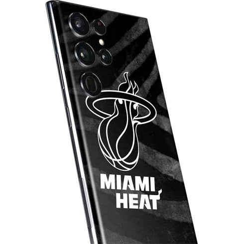 NBA Miami Heat Black Animal Print Galaxy S22 Ultra Skin