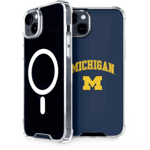 University of Michigan M iPhone 15 Plus MagSafe Case