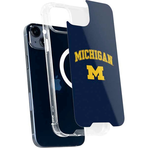 University of Michigan M iPhone 15 Plus MagSafe Case