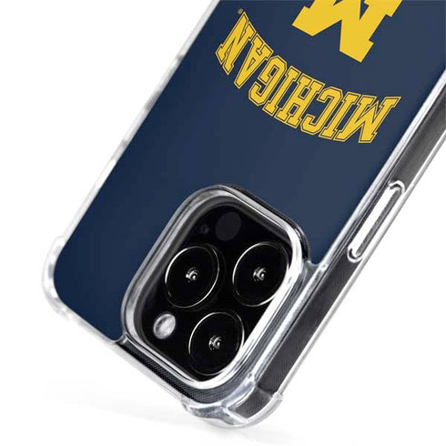 University of Michigan M iPhone 15 Pro Max MagSafe Case