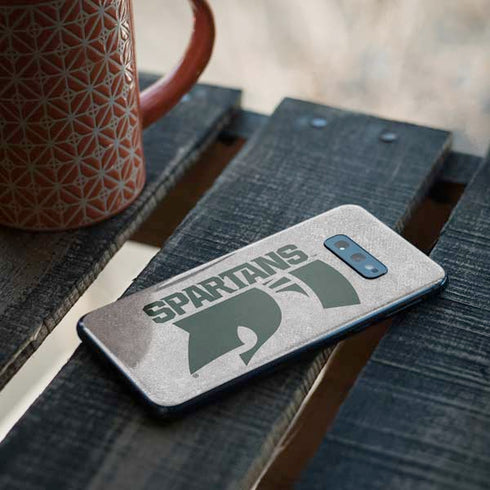 Michigan State University Spartans Half Logo Galaxy S10e Skin