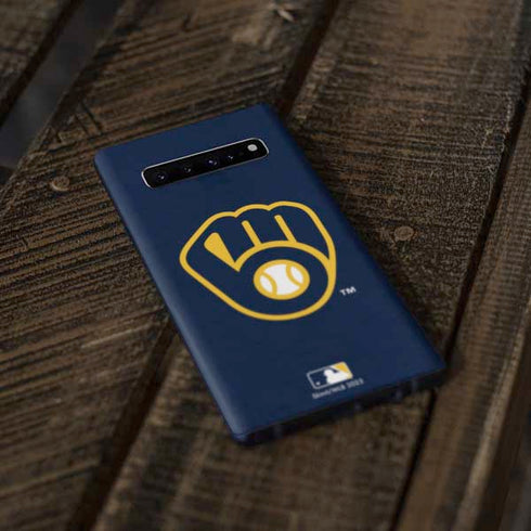 MLB Milwaukee Brewers - Solid Distressed Galaxy S10 Plus Skin