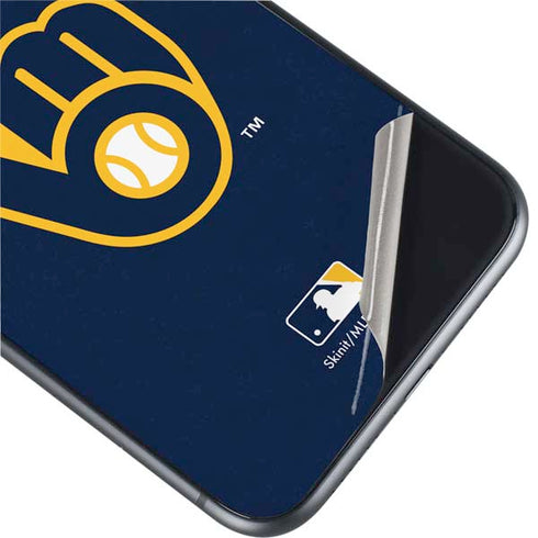 MLB Milwaukee Brewers - Solid Distressed iPhone 11 Skin